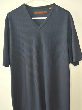 Excellent condition, no stains or tears.